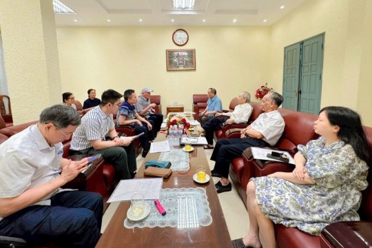 TUYỂN SINH ĐẠI HỌC HÌNH THỨC VỪA LÀM VỪA HỌC NGÀNH NGÔN NGỮ ANH